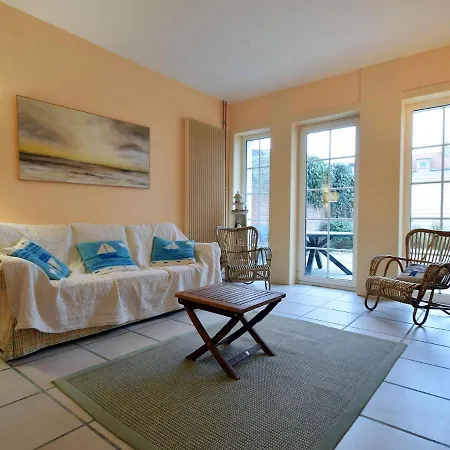 Сasa de vacaciones Beautifully Renovated House Centrally Located De Haan