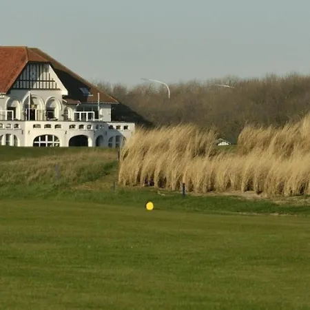 Сasa de vacaciones Beautifully Renovated House Centrally Located De Haan