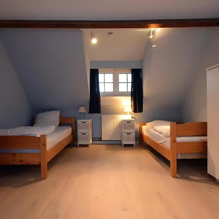Beautifully Renovated House Centrally Located *