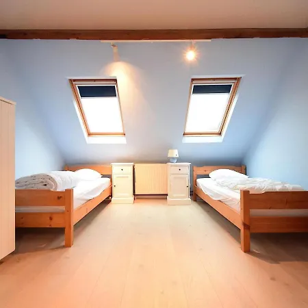 Сasa de vacaciones Beautifully Renovated House Centrally Located