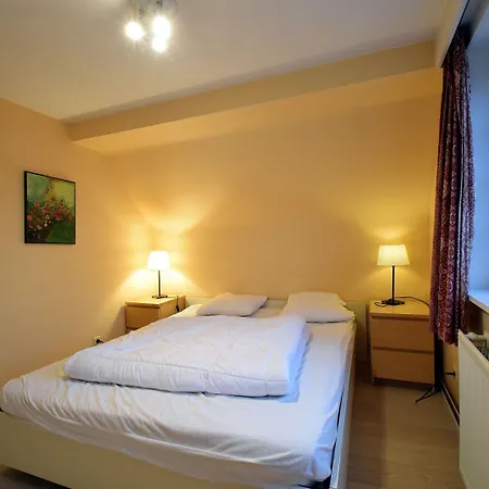 Beautifully Renovated House Centrally Located Сasa de vacaciones *