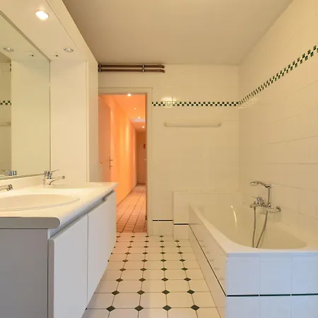 Сasa de vacaciones Beautifully Renovated House Centrally Located *